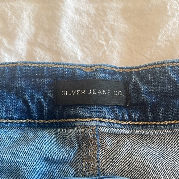 Silver Jeans Co. Boyfriend Shorts - Picture 3 of 3